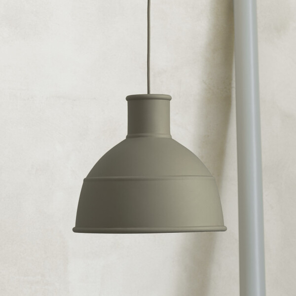 Muuto Unfold pendant olive front kuva