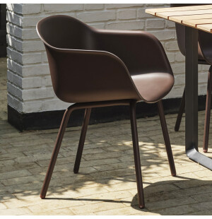 Muuto FIBER OUTDOOR karmstol, brown red image