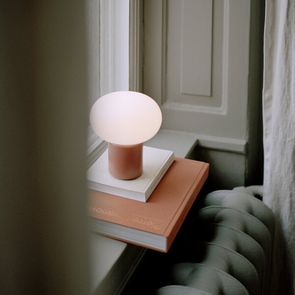 New Works Home Karl Johan Portable Earth Red 468 46 kuva