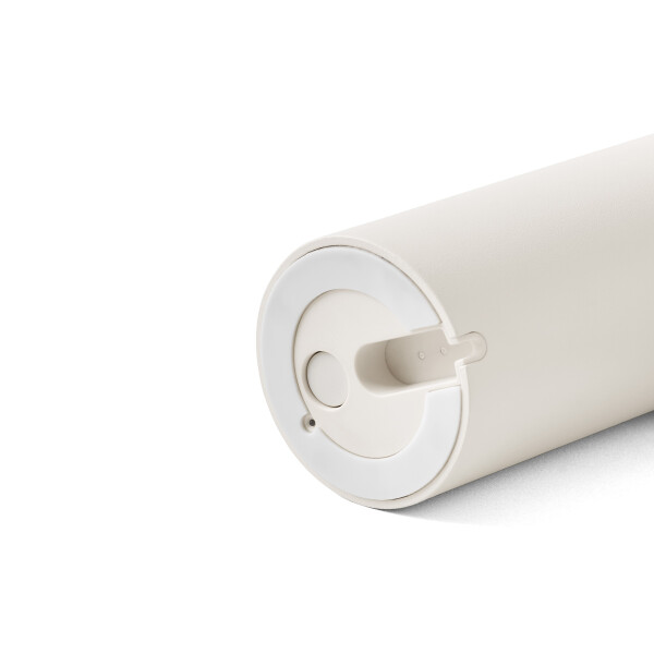 New Works Tense Portable Table Lamp White Bottom Angle Detail kuva