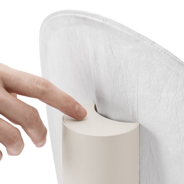 New Works Tense Portable Table Lamp White Touch Detail kuva