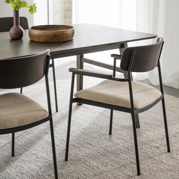 Rowico Maymont armchair dark oak interior kuva