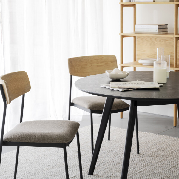 Rowico Maymont chair oak interior image