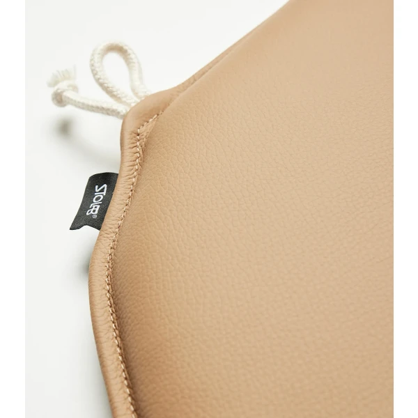 Stolab Lilla Aland Cushion Sorensen Ultra Camel 41571 Detail 1 kuva