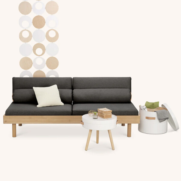 TAC Frendi vuodesohva Hopper67 rekvisiitta1 kuva