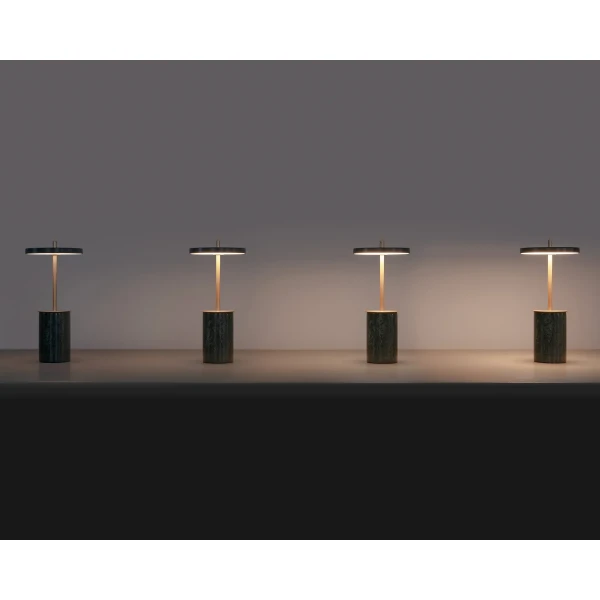 UMAGE lifestyle Asteria Move Mini green marble lumen steps 1 kuva