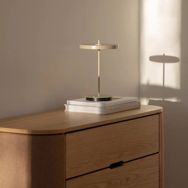 UMAGE lifestyle Asteria Move monochrome clay Treasures dresser oak sugar brown 3 kuva