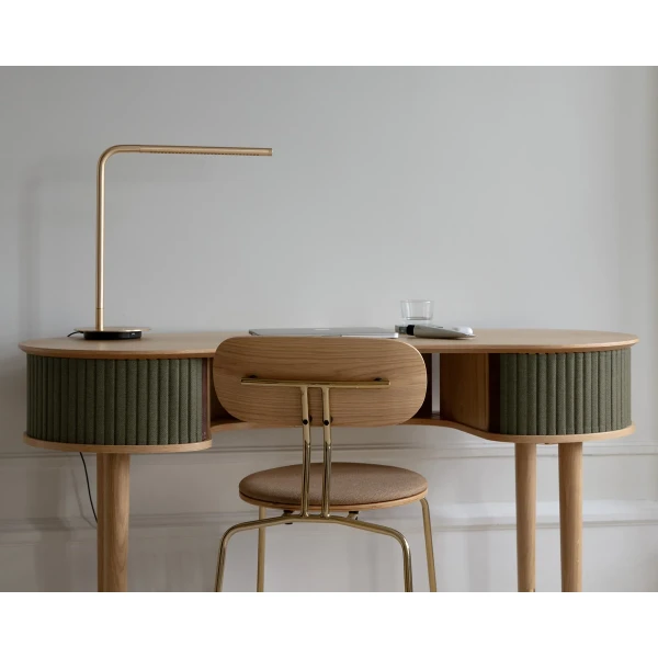 UMAGE lifestyle Audacious desk oak morning meadows Omni table plated brass 1 kuva