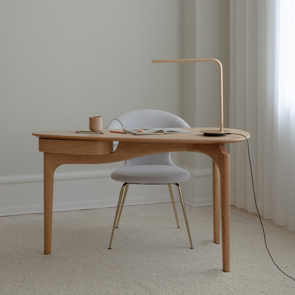 UMAGE lifestyle Duende oak Omni table plated brass kuva