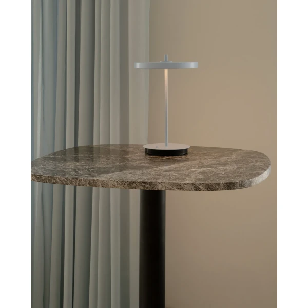 UMAGE lifestyle Gather bar table emperador Asteria Move monochrome pale blue 5 kuva