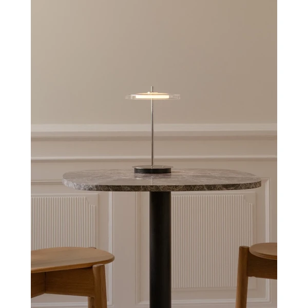 UMAGE lifestyle Gather cafe table emperador Asteria Glass Move steel 2 kuva