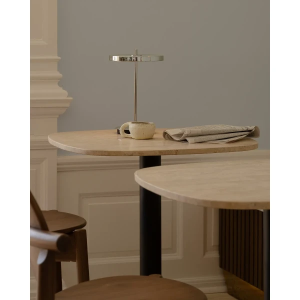 UMAGE lifestyle Gather cafe table travertine Heiko dining chair walnut 3 kuva