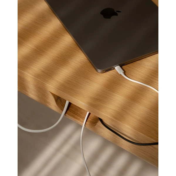 UMAGE lifestyle HeartnSoul desk oak 4 image