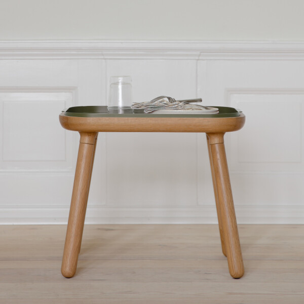 UMAGE lifestyle Paff tall table oak olive green kuva