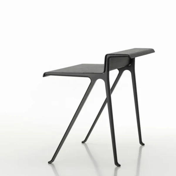 Vitra Courier Deep Black 212 061 00 Side kuva