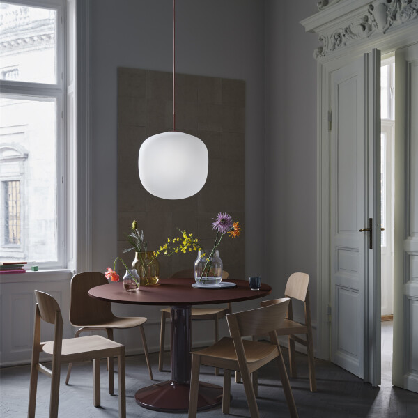 muuto rime pendant 45 deep red 45 image